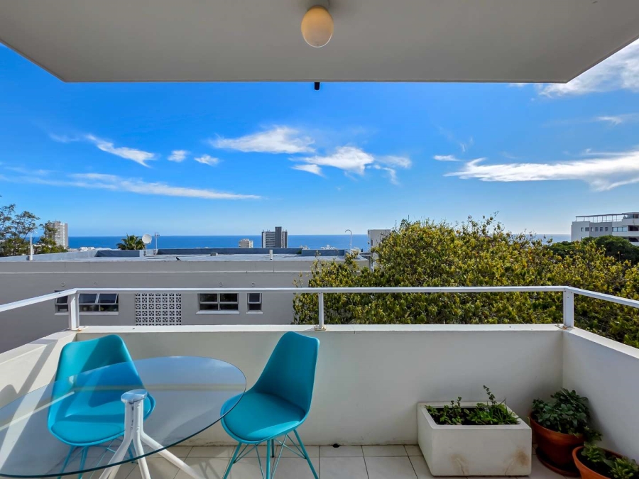 To Let 2 Bedroom Property for Rent in Sea Point Western Cape